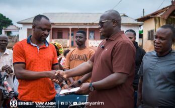 Kumawu MP Donates to Pepease Community